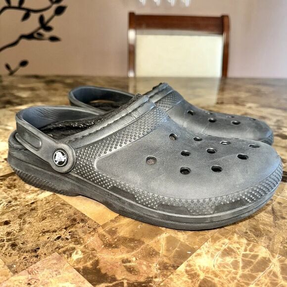 Crocs Classic Slip On Fleece Lined Sandals Clogs in Black - Picture 1 of 10